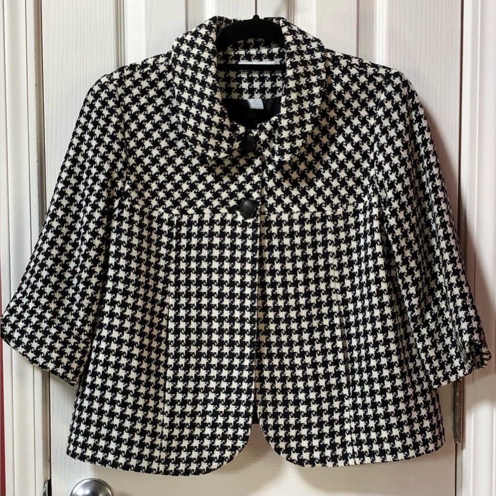 Dress Barn Women’s Hounds Tooth Swing Jacket